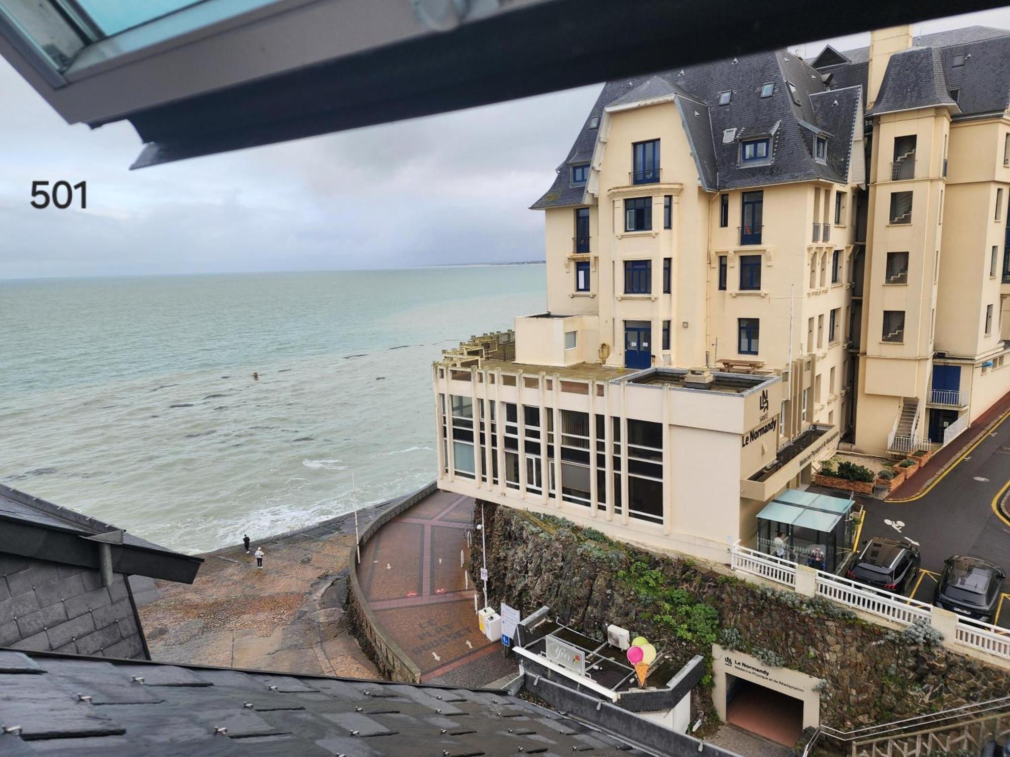 Hotel Des Bains กรองวิลล์ ภายนอก รูปภาพ